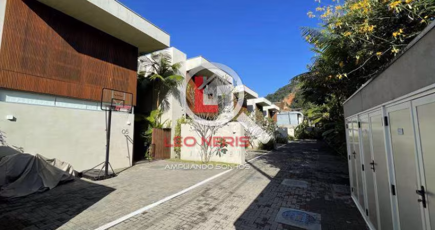 Casa condomínio fechado pe na areia.