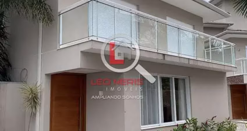 para à venda com 4 quartos  300.00 m2 no bairro Baleia, São Sebastião -