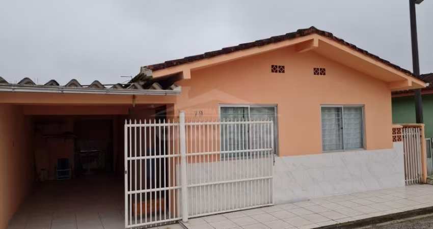 Ótima Casa em Condomínio Fechado prox. ao Mar