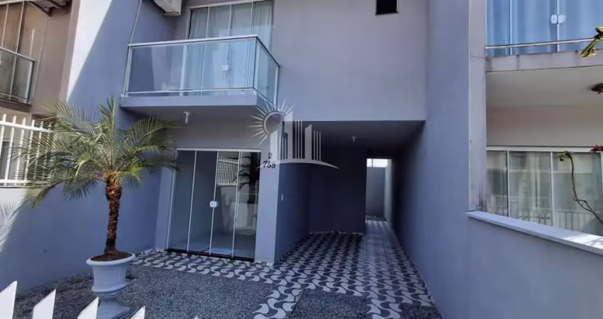 Casa para venda em balneário piçarras, itacolomi, 3 dormitórios, 2 banheiros, 1 vaga
