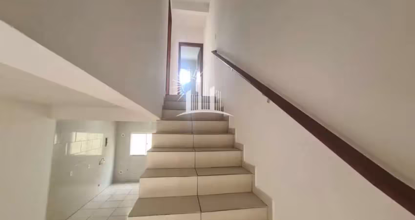 Casa para Locação em Balneário Piçarras, Itacolomi, 2 dormitórios, 2 banheiros, 1 vaga
