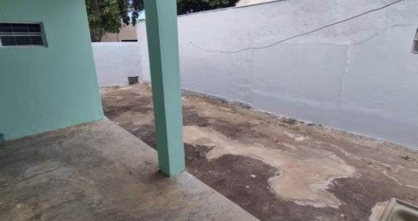 Casa com 3 quartos para alugar no Novo Paraíso, Araçatuba 