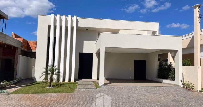 Casa à venda no Habiana 1 | 3 suítes | 3 vagas | 250 m2 área construída num terreno de 390 m2
