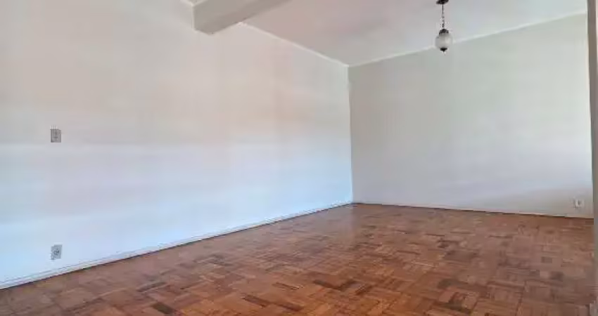 Casa com 3 quartos à venda no Bairro das Bandeiras, Araçatuba 