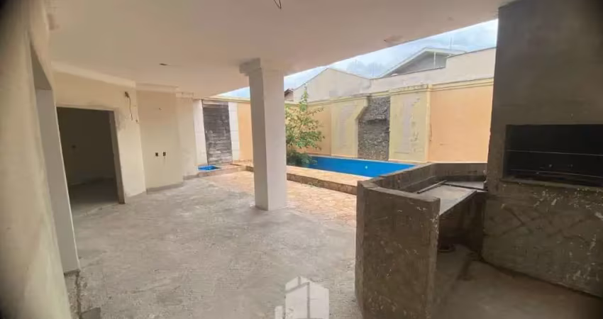 Casa com 3 quartos à venda no Icaray, Araçatuba 