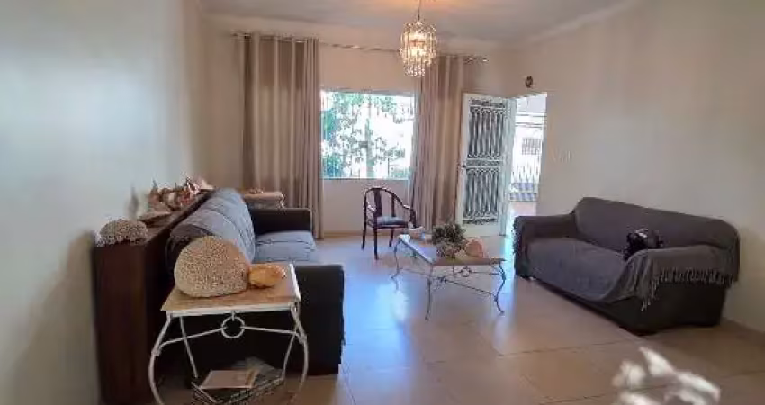 Casa com 3 quartos à venda no Paraíso, Araçatuba 