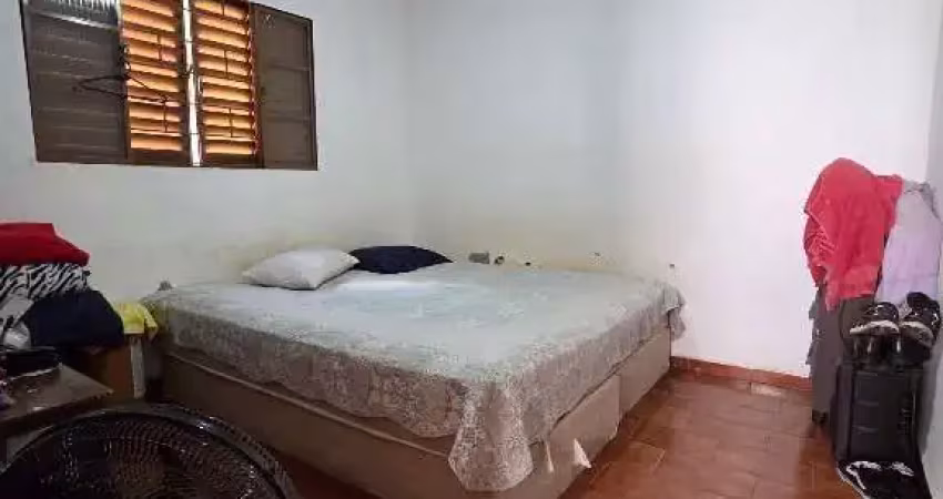 Casa com 2 quartos à venda no Jardim Brasília, Araçatuba 
