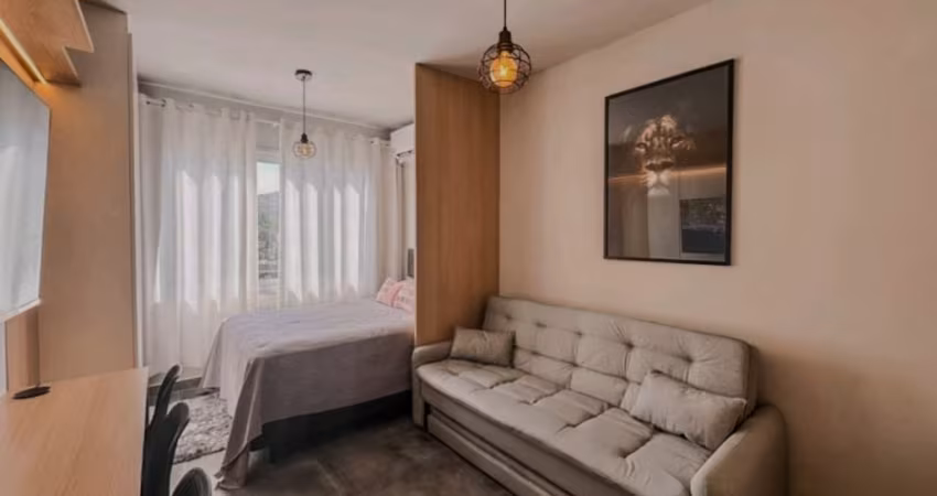Studio finamente mobiliado em Balneário Camboriú