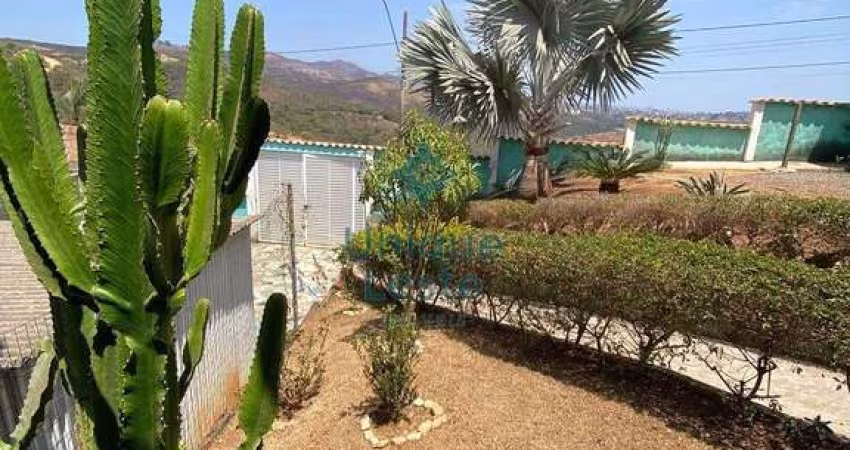 Casa 4 vagas e excelente área verde