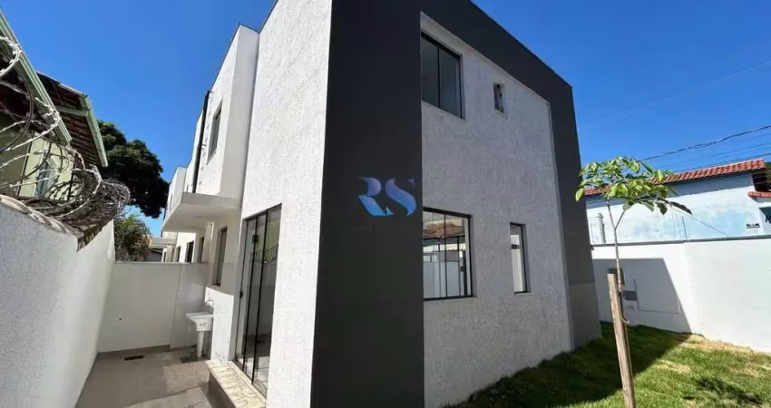 Casa geminada a Venda de três quartos no Bairro Candelária em Belo Horizonte/MG