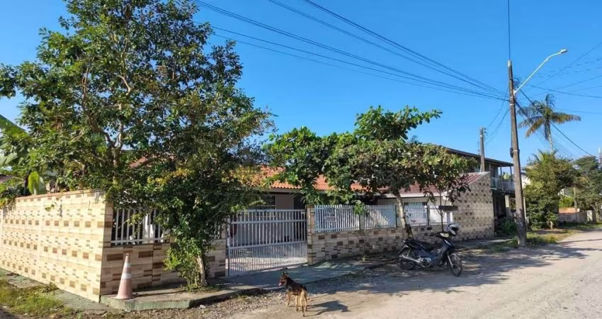 CASA NO EIXO COMERCIAL EXCELENTE LOCALIZAÇÃO