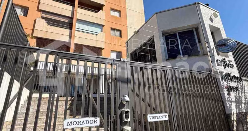 Apartamento no Condomínio Edifício Topázio