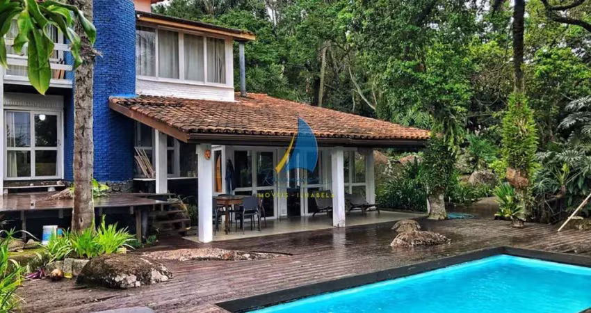Casa em condomínio com estrutura náutica para jet ski e barcos de pequeno porte - região sul de ilhabela.