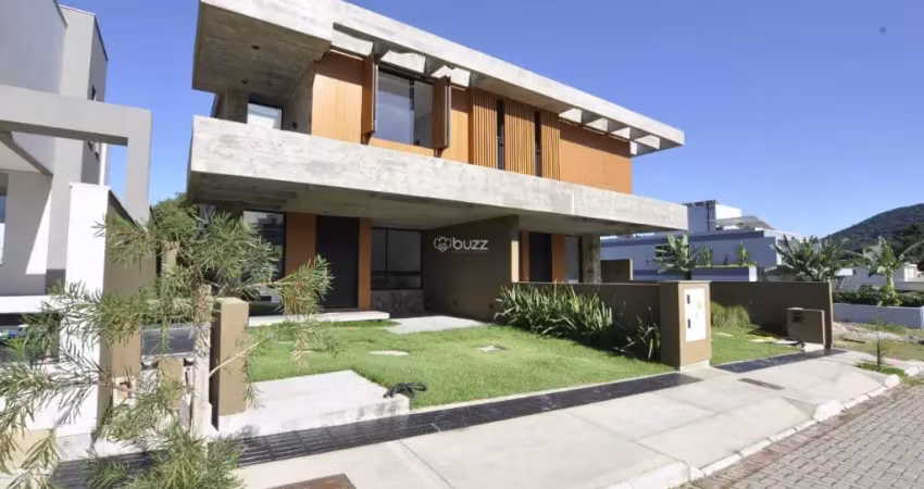 More com Segurança e Sofisticação – Casa de Alto Padrão no Rio Tavares