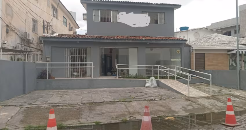 Alugo casa para comércio na  ilha do leite Recife PE.