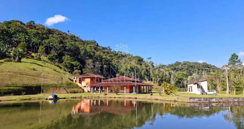 Chácara / sítio com 3 quartos à venda no Centro, Juquitiba 
