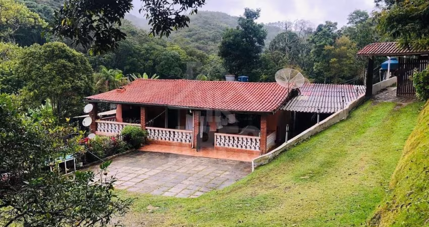 Chácara / sítio com 3 quartos à venda no Centro, Juquitiba 