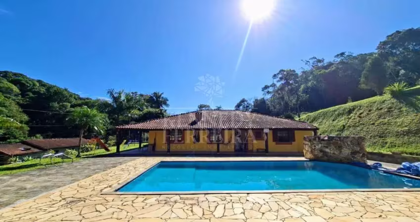 Chácara / sítio com 4 quartos à venda no Centro, Juquitiba 