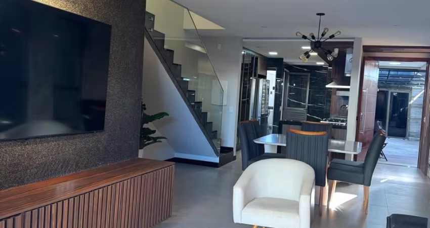 Casa,3Q,suites, Porteira Fechada , em Morada de Laranjeiras,  Serra,ES.