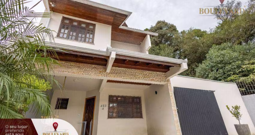 Sobrado com quintal e  4 dormitórios à venda, 210 m² por R$ 950.000 - Uberaba - Curitiba/PR