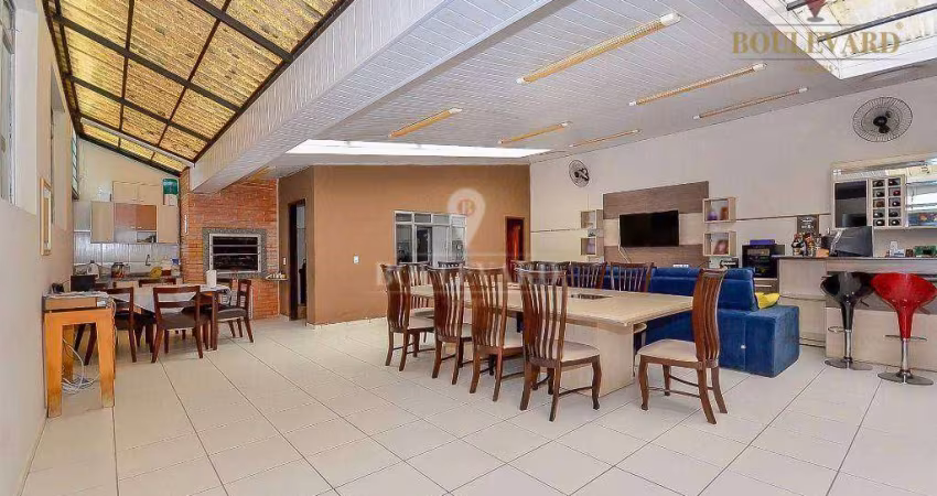 Casa à venda, 351 m² por R$ 1.100.000,00 - Cajuru - Curitiba/PR