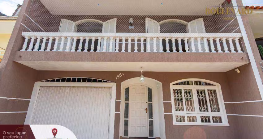 Sobrado com 4 dormitórios à venda, 207 m² por R$ 985.000,00 - Xaxim - Curitiba/PR