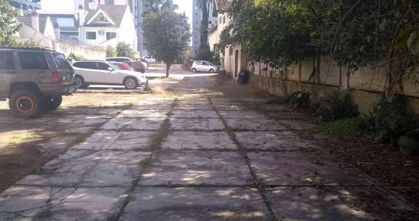 Cristo Rei,Terreno ZR4, composto de dois lotes, totalizando 5.380m² , Sendo 45m de testada, Curitib