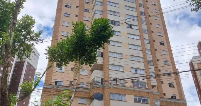 Ahú/ Juvevê, condomínio clube do Ed. Saint George's, 3 suítes, 2 vagas, rua tranquila, sacada com c
