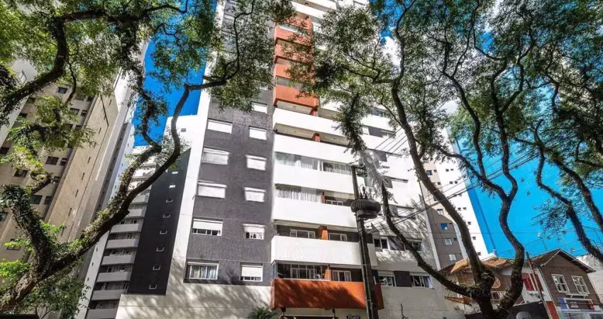 Batel,Cobertura duplex ,14º Andar, Desocupada, 3 Quartos, 1 Suíte, 3 vagas, 10 m² de DECK descobert