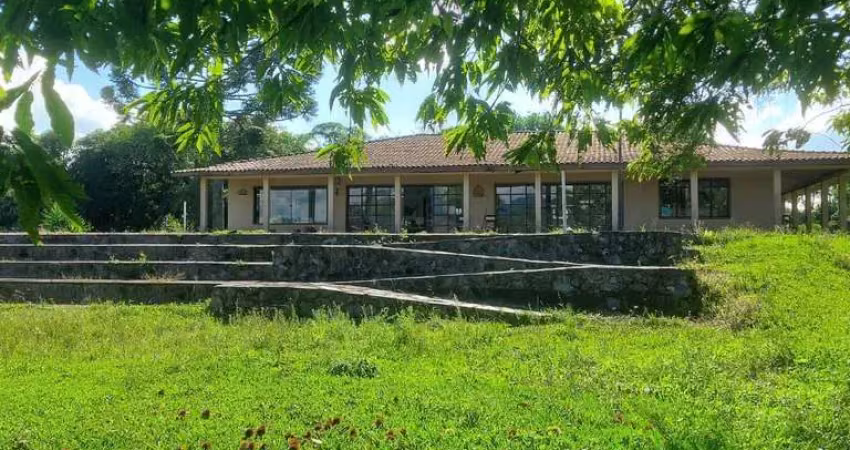 Piraquara, haras, 17,98 hectares  ou 7,43 alqueires, casa principal, 477m² , 2 suítes,  6 baias, la