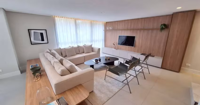 Hugo lange, apartamento garden duplex de luxo, 205 metros privativos, decorado, 2 suites grandes e