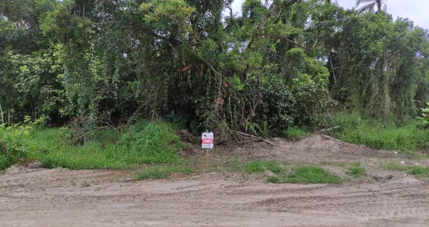 Terreno á Venda no Balneário Mariluz