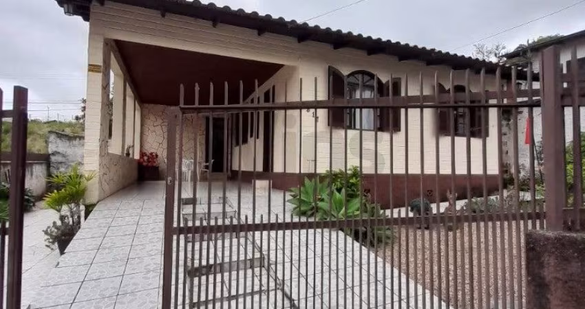 Casa de alvenaria próxima ao centro de Criciúma