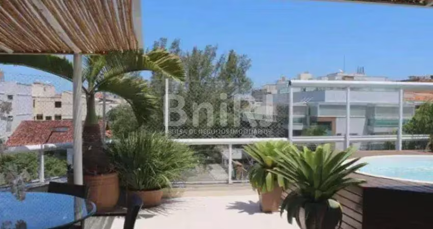 Ótima Cobertura 3 suítes no Recreio