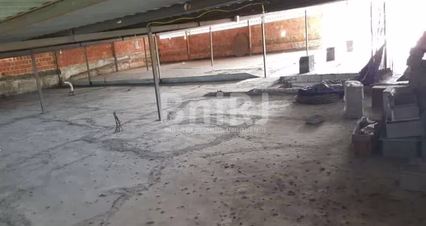 VENDO GALPÃO EM CASCADURA