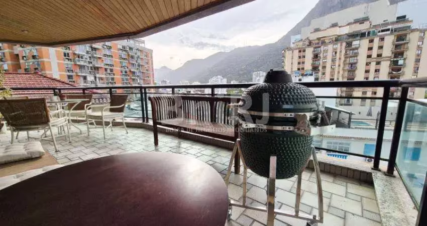 Excelente apartamento de 4 suites  reformado  com piscina na  lagoa