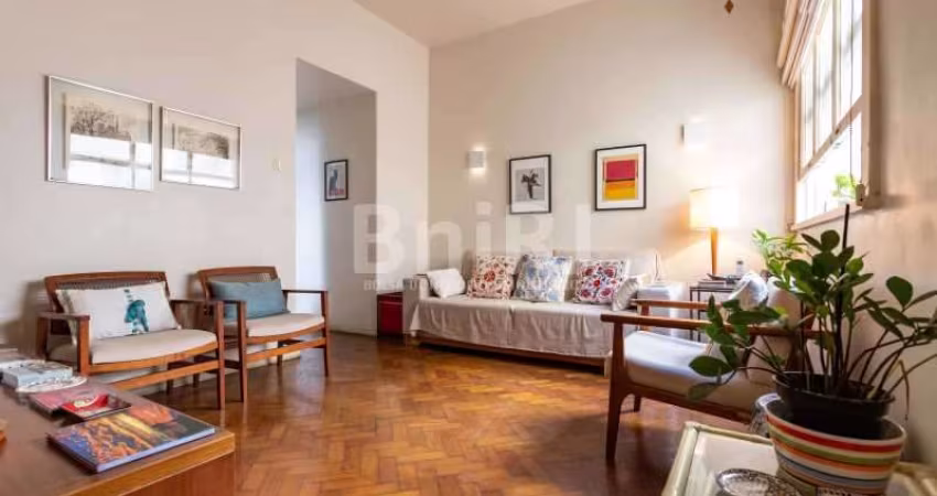 Apartamento com 3 quartos e 1 vaga em Botafogo, coladinho no Humaitá!