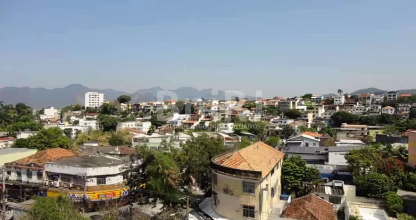 ÓTIMO APARTAMENTO DE SALA E 2 QUARTOS, PERTO DE TUDO!!! VAZIO!!!