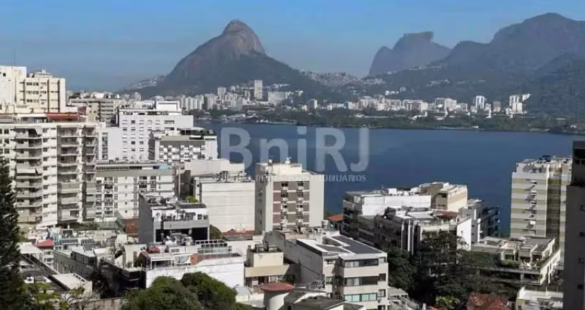 Apartamento de 4 quartos no coração do  bairro lagoa