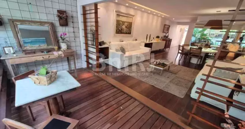Magnífica casa em condomínio fechado no jardim oceânico ? barra da tijuca