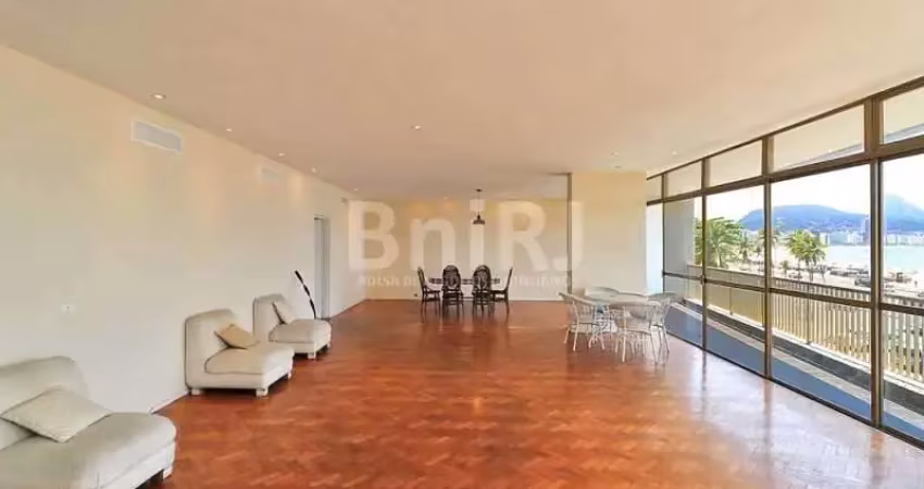 Belíssimo apartamento 4 quartos à venda na avenida atlântica em copacabana!