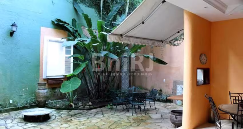 SENSASIONAL CASA RESIDENCIAL À  VENDA NO JARDIM BOTÂNICO, 4 QUARTOS, 2 SUITES 411m2, 3 VAGAS MAIS UM ANEXO (LOFT), RIO DE JANEIRO - RJ