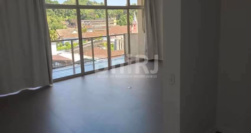 APARTAMENTO 03 QUARTOS , SENDO 01 SUITE - 02 VAGAS -CENTRO HISTORICO -  PETROPOLIS - RJ.