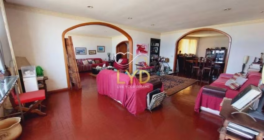 Apartamento à Venda em Copacabana com Vista Mar