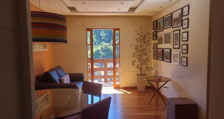 APARTAMENTO COM 03 QUARTOS- COM VAGA - BINGEN - PETROPOLIS - RJ.