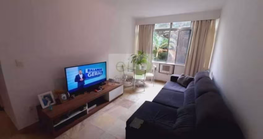 Apartamento  reformado e com 2 dormitórios à venda, 60 m² por R$ 749.000 - Copacabana - Rio de Janeiro/RJ