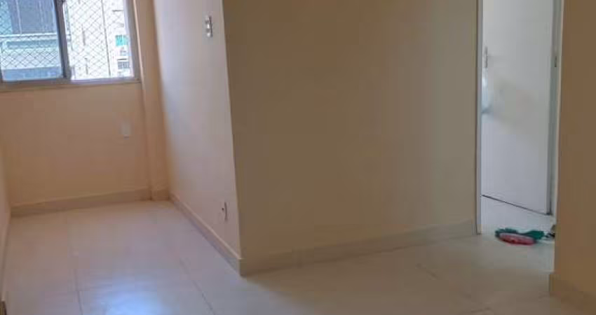 COPACABANA - Apto de quarto e sala, em excelente localização