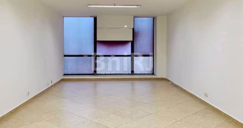 GLORIA - Excelente Sala com 33 m² no Mirante do Rio