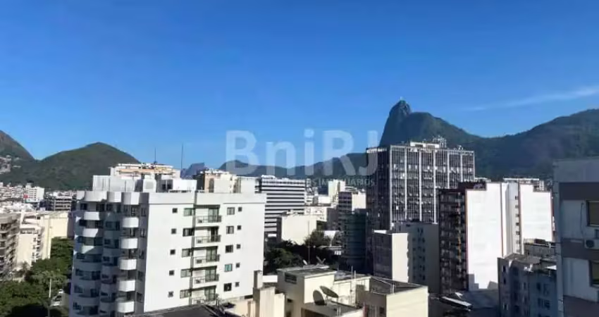 Cobertura duplex em Botafogo, com vista total Cristo Redentor, Pão de Açúcar e Baía de Guanabara.