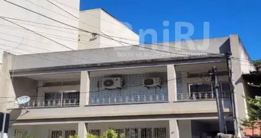 Oportunidade - casa padrão 2 pavimentos com piscina  e edícula duplex
